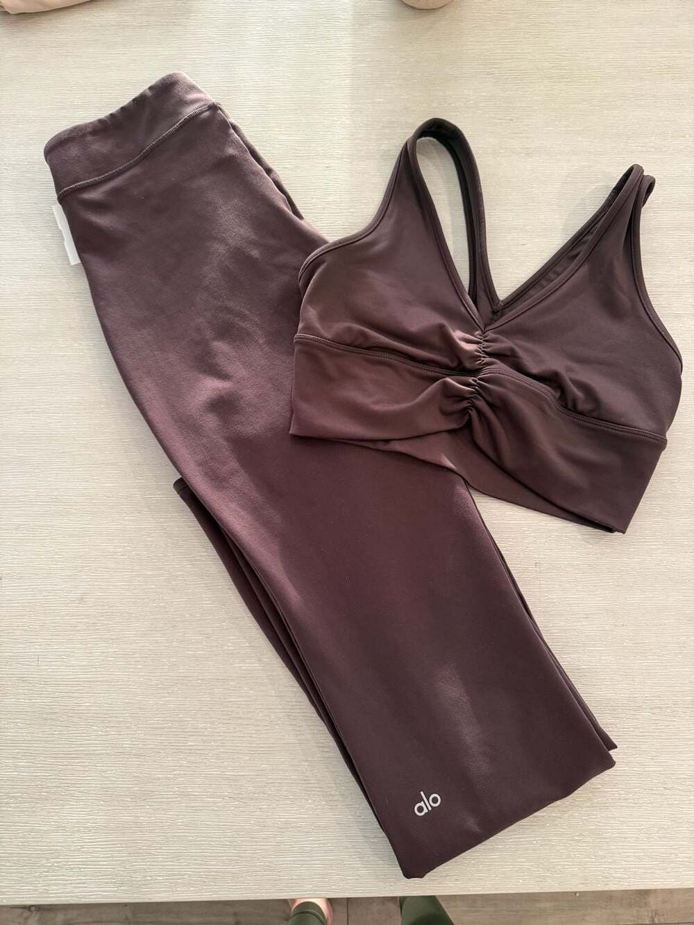 Alo Yoga Brown Cinch Sports Bra and Leggings Set